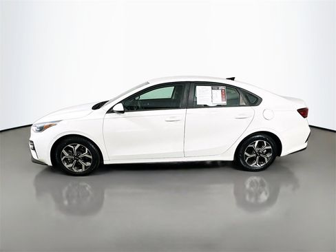 Used 2020 Kia Forte LXS image 2