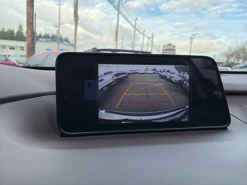 Used 2019 Lexus RX 350L Premium w/ Premium Package image 34