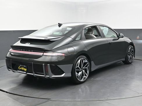 Used 2023 Hyundai Ioniq 6 SEL image 5