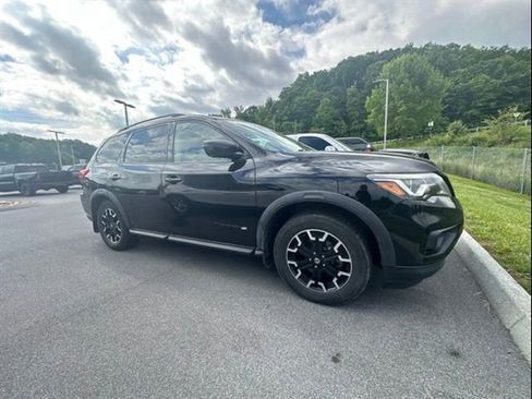 Used 2019 Nissan Pathfinder SL AWD/4WD image 13