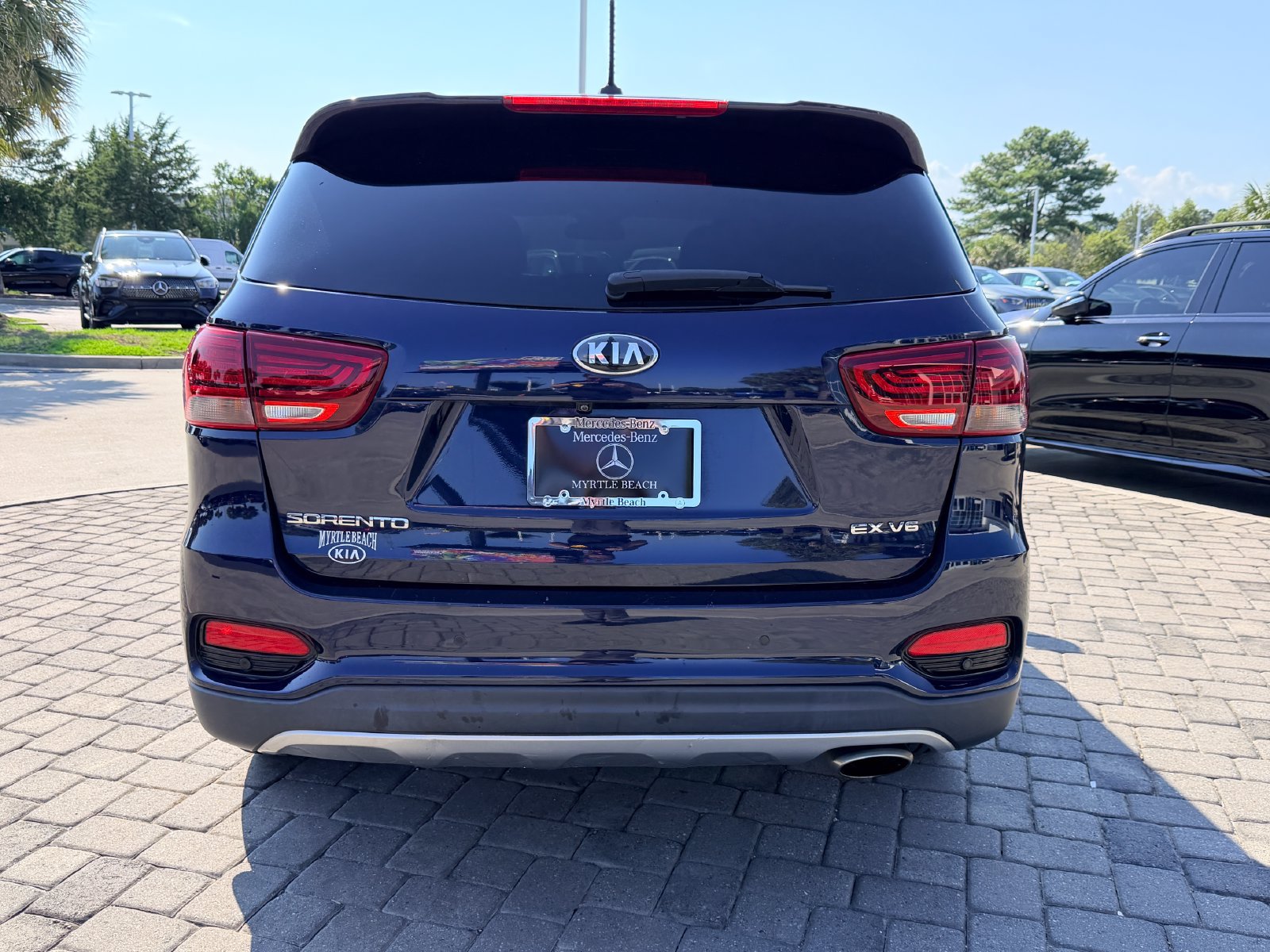 Used 2020 Kia Sorento EX FWD image 9