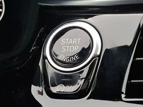 Used 2019 BMW M550i xDrive w/ Dynamic Handling Package image 27