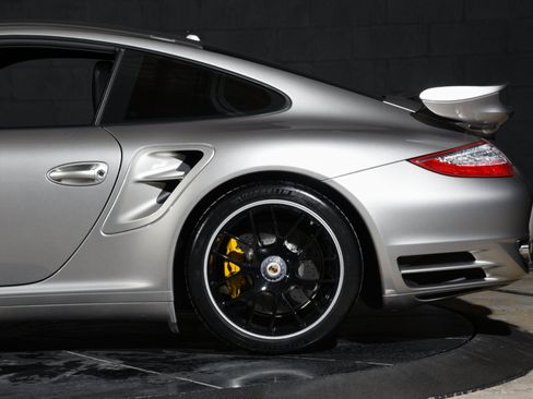 Used 2013 Porsche 911 Turbo S AWD/4WD image 36