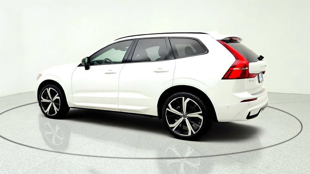 Used 2025 Volvo XC60 B5 Ultra w/ Protection Package Premier AWD/4WD image 7