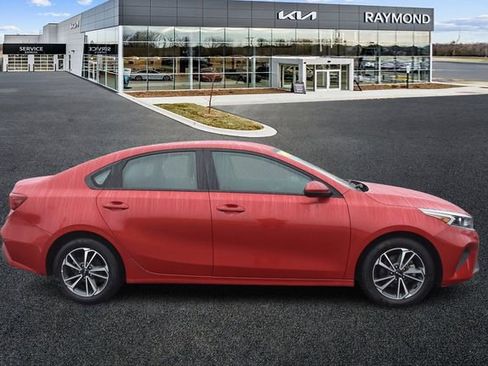 Certified 2024 Kia Forte LXS image 2