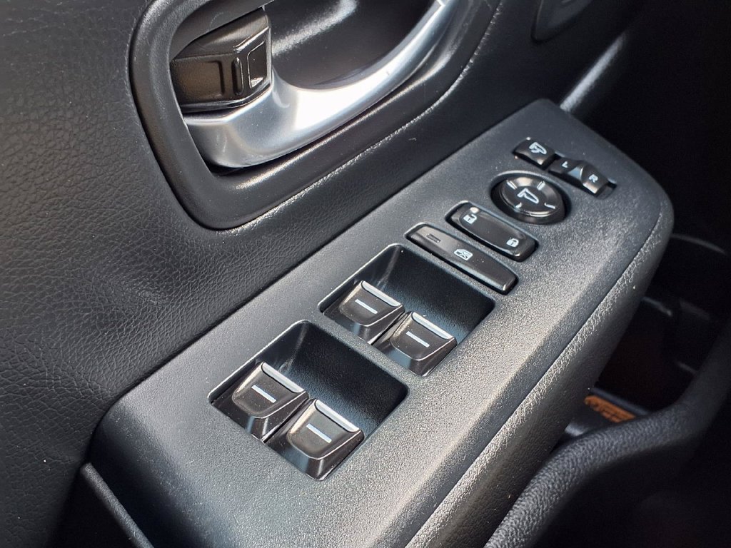 Used 2025 Honda Pilot TrailSport image 18