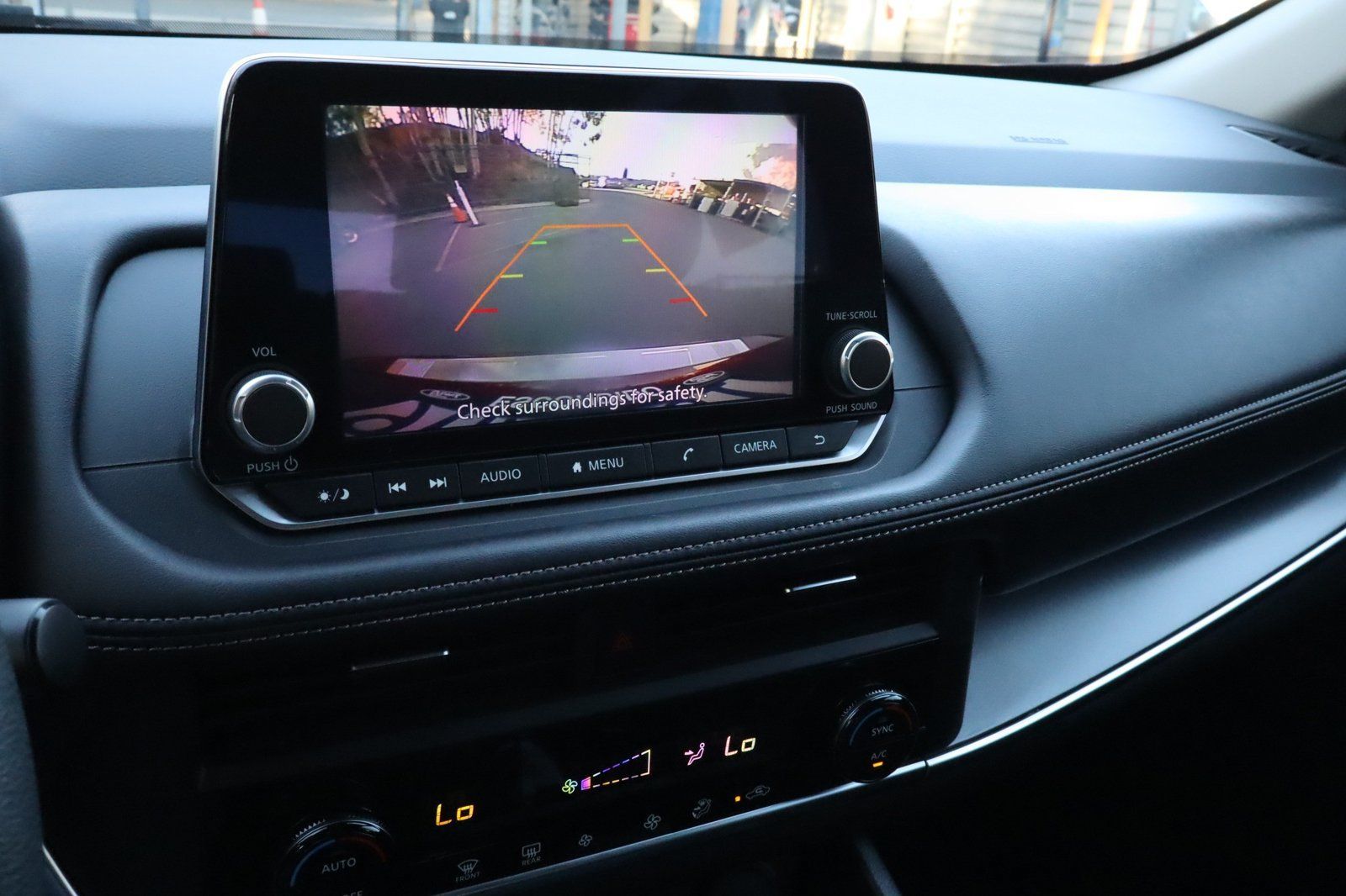 Used 2024 Nissan Rogue SV FWD image 26
