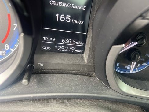 Used 2014 Toyota Corolla L image 5