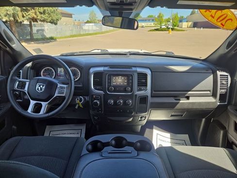 Used 2024 RAM 1500 Classic Warlock AWD/4WD image 4