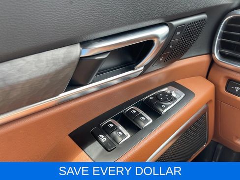 Used 2024 Kia Telluride SX Prestige X-Pro AWD/4WD image 19
