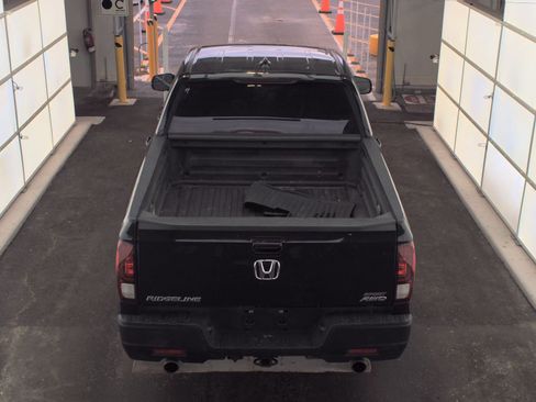 Used 2023 Honda Ridgeline Sport image 6