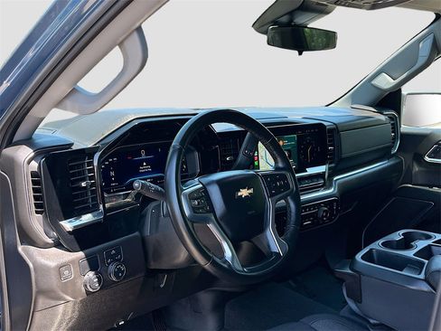 Used 2024 Chevrolet Silverado 1500 LT w/ Protection Package image 9