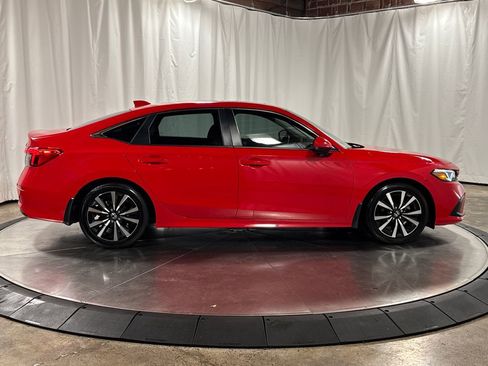 Certified 2023 Honda Civic EX image 9