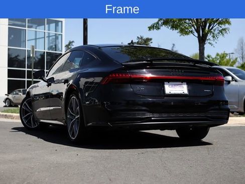 Used 2021 Audi A7 e Prestige w/ Prestige Package image 2