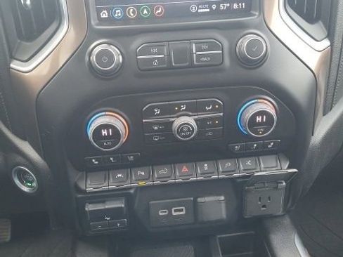 Used 2021 Chevrolet Silverado 1500 High Country image 12