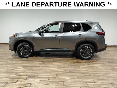 Used 2024 Nissan Rogue SV FWD image 11
