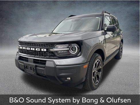 Used 2025 Ford Bronco Sport Outer Banks w/ Outer Banks Tech Package+ AWD/4WD image 4