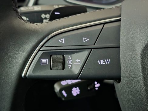 Used 2023 Audi Q5 2.0T Premium w/ Convenience Package image 30