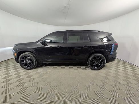 Used 2024 Chevrolet Traverse RS image 20