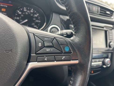 Used 2019 Nissan Rogue Sport SL image 19