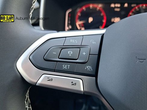 New 2025 Volkswagen Taos SEL AWD/4WD image 31
