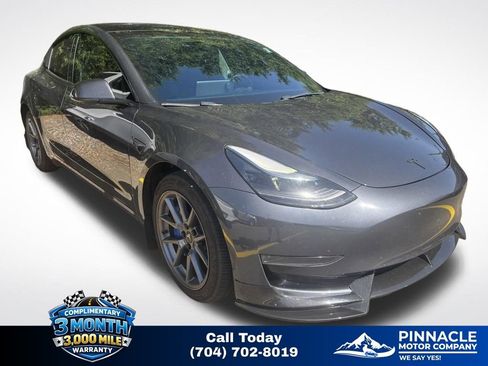 Used 2023 Tesla Model 3 Standard Range RWD image 1