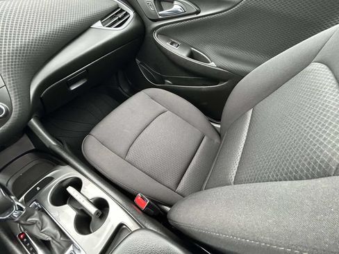 Used 2023 Chevrolet Malibu LS FWD image 14