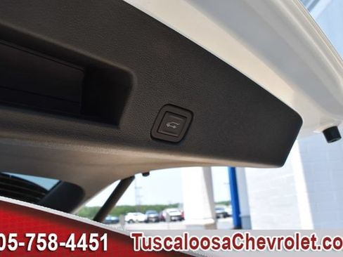 New 2026 Chevrolet Traverse Z71 w/ Driver Confidence Package AWD/4WD image 9