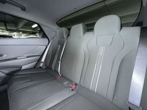 Used 2025 Hyundai Elantra Sport FWD image 22