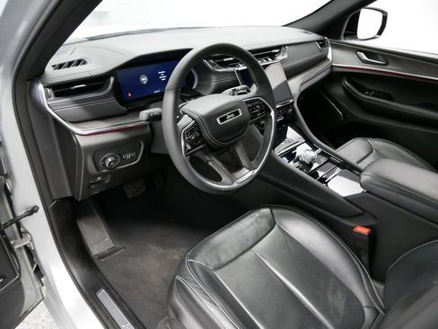 Certified 2024 Jeep Grand Cherokee L Overland w/ Trailer Tow Package image 2