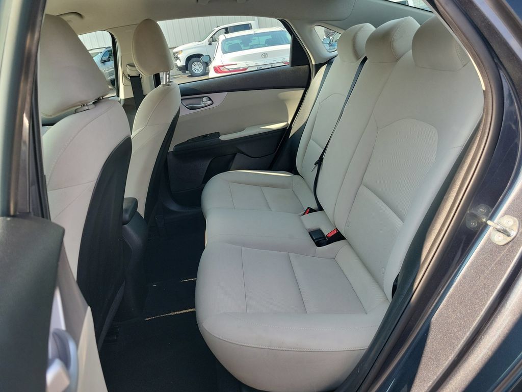Used 2023 Kia Forte LXS FWD image 15