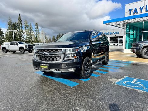 Used 2019 Chevrolet Tahoe LT image 3