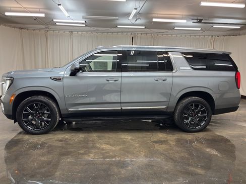 New 2026 GMC Yukon XL Elevation w/ LPO, Floor Liner Package image 11