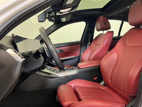 Used 2025 BMW M340i image 23