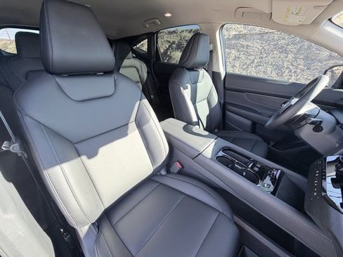 Certified 2025 Nissan Murano SV image 31