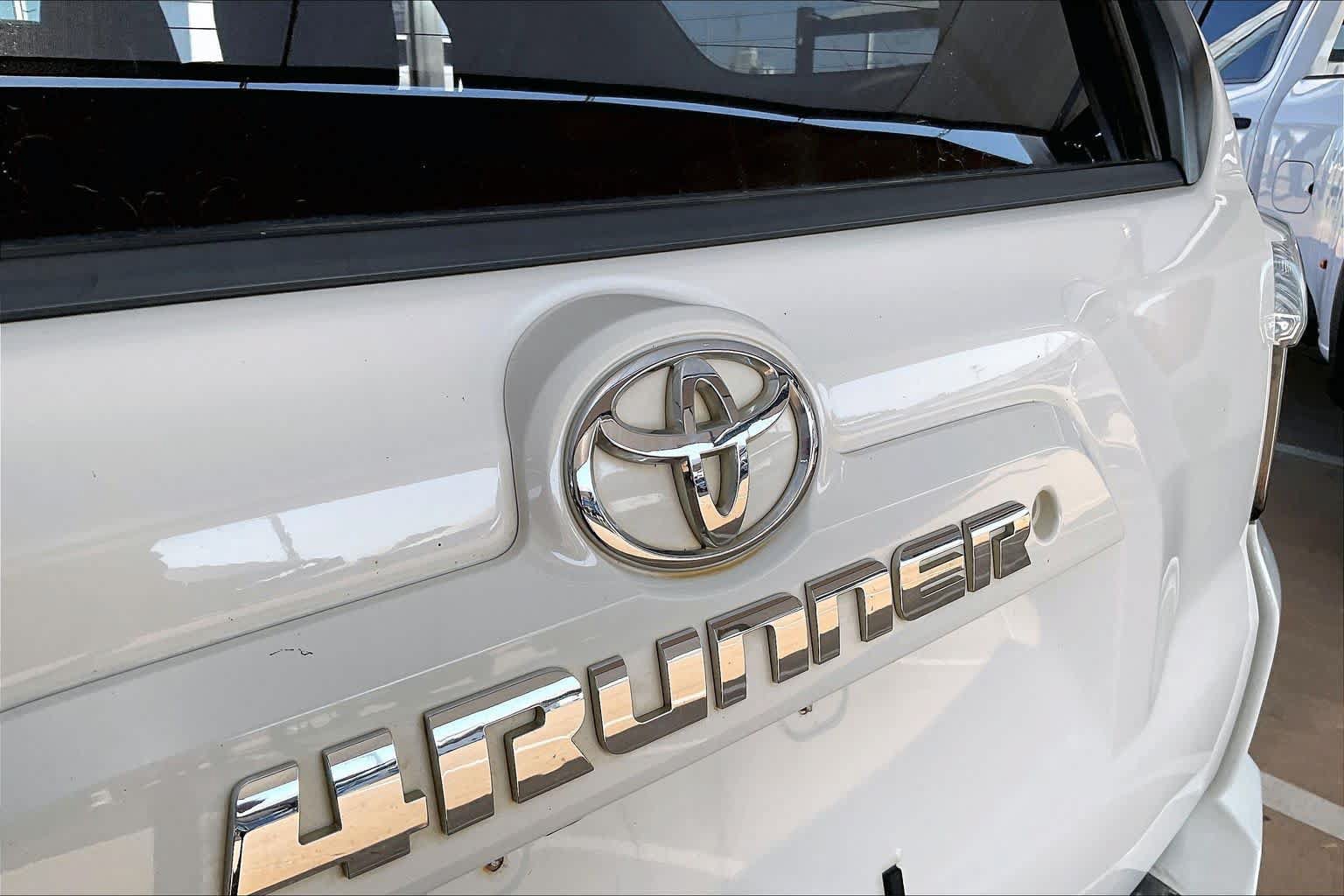 Used 2019 Toyota 4Runner SR5 Premium AWD/4WD image 29
