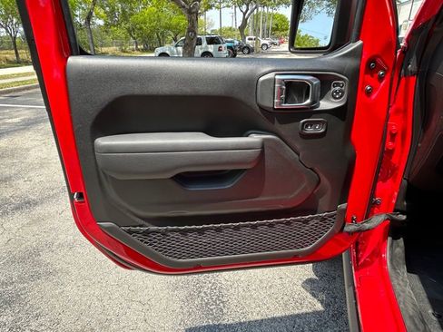 New 2024 Jeep Wrangler Unlimited Rubicon image 33