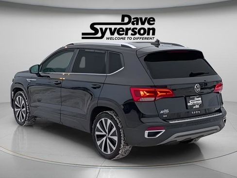 Used 2023 Volkswagen Taos SE image 11