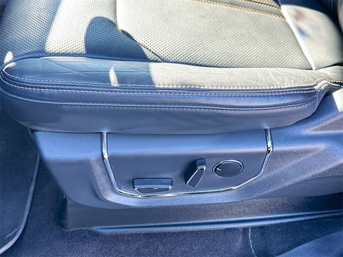 Used 2023 Ford Expedition Max Platinum image 9