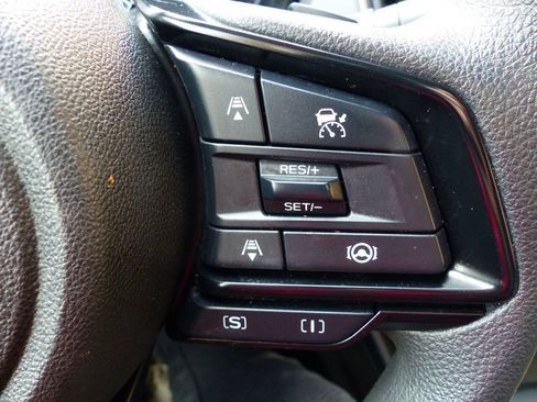 Used 2024 Subaru Crosstrek 2.0i Premium AWD/4WD image 23