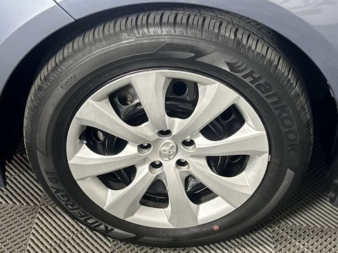 Used 2024 Toyota Corolla LE FWD image 9