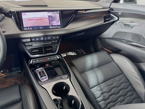 New 2026 Audi S e-tron GT Premium Plus image 24