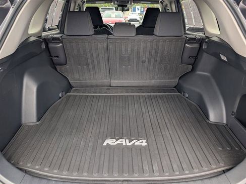 Certified 2019 Toyota RAV4 LE image 11