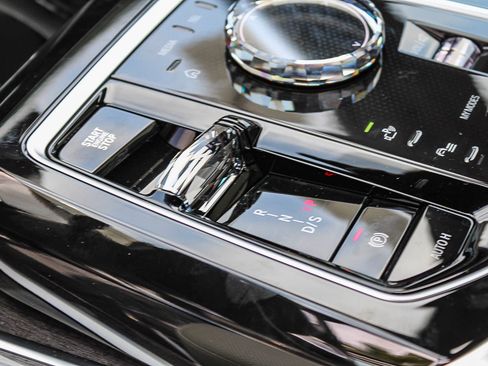 New 2026 BMW 740i RWD image 19