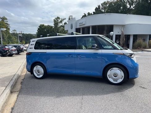 New 2025 Volkswagen ID. Buzz 1st Edition image 2