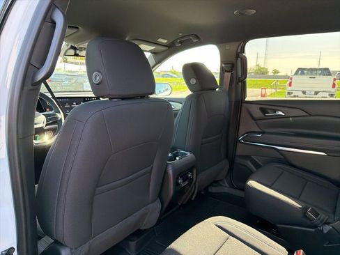 New 2026 Chevrolet Traverse LT AWD/4WD image 17