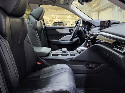 Used 2024 Acura MDX SH-AWD w/ Technology Package image 25