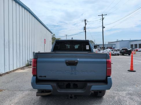 Used 2026 Toyota Tacoma TRD Sport AWD/4WD image 7