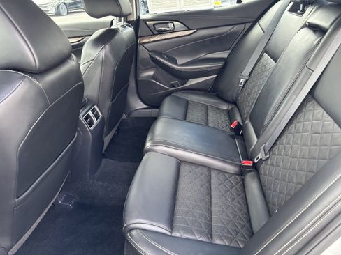 Used 2017 Nissan Maxima Platinum FWD image 14