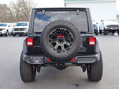 Used 2024 Jeep Wrangler Willys image 22